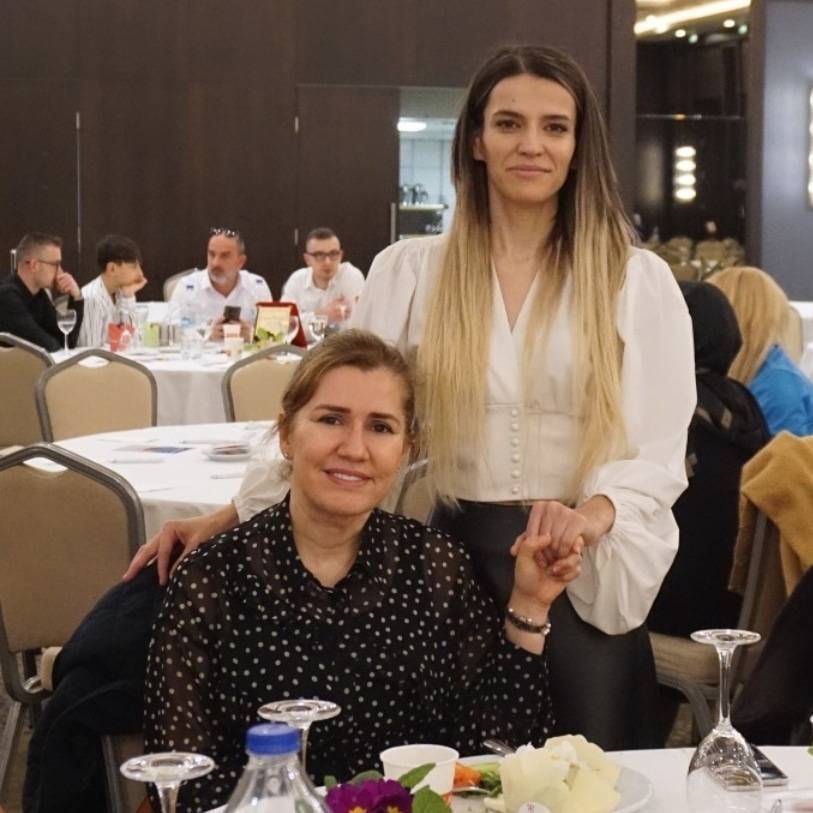 Uzdemir’den dev organizasyon 4